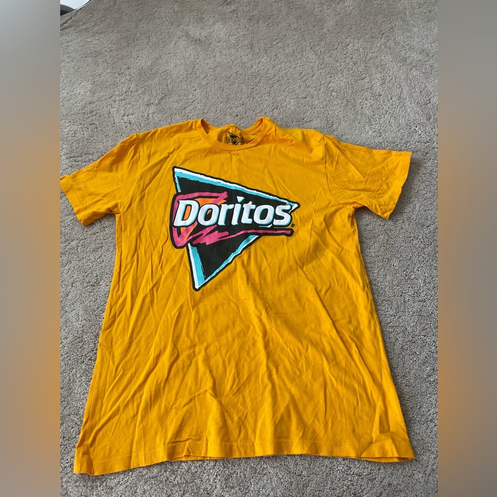 DORITOS CHIPS SHIRT ADULT LARGE L YELLOW MENS COOL RANCH NACHO CHEESE LOGO